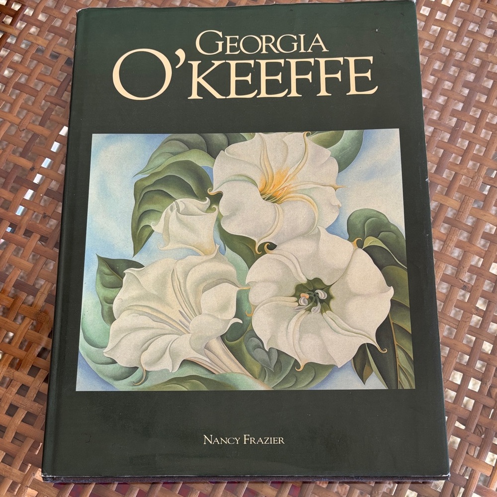 Beautiful Vinatge Georgia O'Keeffe Art Book by Nancy Frazier